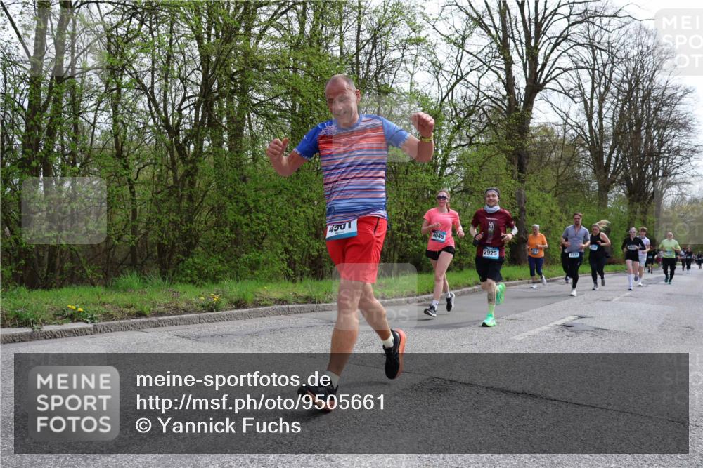 12.04.2026 - 45. Internationalen Wilhelmsburger Insellauf Yannick Fuchs http://msf.ph/oto/9505661 12.04.2026 12:57:19 Laufen 4501, 4046, 2925, 2337 meine-sportfotos.de