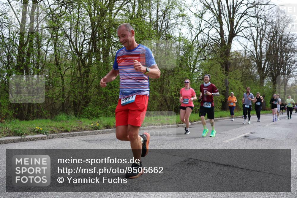 12.04.2026 - 45. Internationalen Wilhelmsburger Insellauf Yannick Fuchs http://msf.ph/oto/9505662 12.04.2026 12:57:19 Laufen 4907, 4046, 2925, 3030, 2337 meine-sportfotos.de