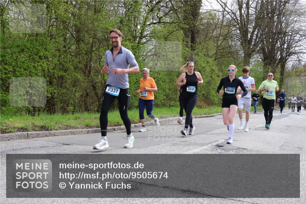 12.04.2026 - 45. Internationalen Wilhelmsburger Insellauf Yannick Fuchs http://msf.ph/oto/9505674 12.04.2026 12:57:22 Laufen 3030, 4940, 3120, 2337, 4219 meine-sportfotos.de