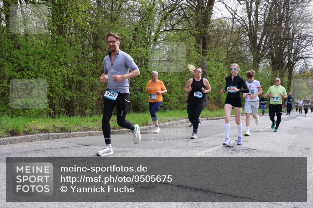 12.04.2026 - 45. Internationalen Wilhelmsburger Insellauf Yannick Fuchs http://msf.ph/oto/9505675 12.04.2026 12:57:22 Laufen 4219, 2337, 3030, 45, 149, 3120 meine-sportfotos.de
