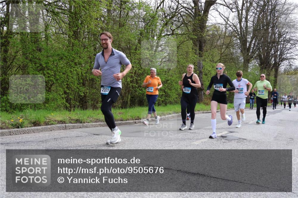 12.04.2026 - 45. Internationalen Wilhelmsburger Insellauf Yannick Fuchs http://msf.ph/oto/9505676 12.04.2026 12:57:22 Laufen 0, 4940, 149, 4219, 3030, 3120, 2337 meine-sportfotos.de