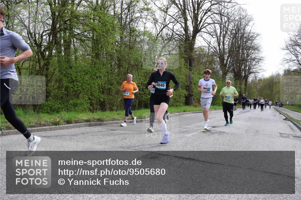 12.04.2026 - 45. Internationalen Wilhelmsburger Insellauf Yannick Fuchs http://msf.ph/oto/9505680 12.04.2026 12:57:23 Laufen 4219, 3030, 4940, 49, 3120 meine-sportfotos.de