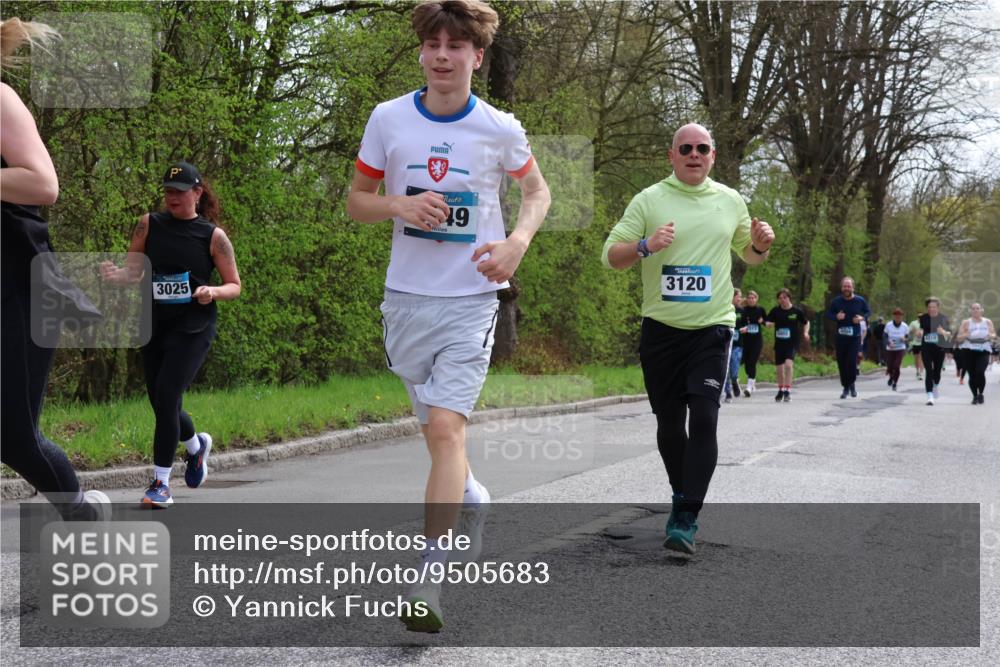 12.04.2026 - 45. Internationalen Wilhelmsburger Insellauf Yannick Fuchs http://msf.ph/oto/9505683 12.04.2026 12:57:24 Laufen 3025, 19, 3120 meine-sportfotos.de