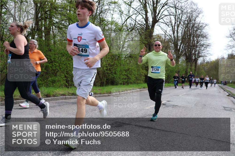 12.04.2026 - 45. Internationalen Wilhelmsburger Insellauf Yannick Fuchs http://msf.ph/oto/9505688 12.04.2026 12:57:24 Laufen 80, 149, 3120 meine-sportfotos.de