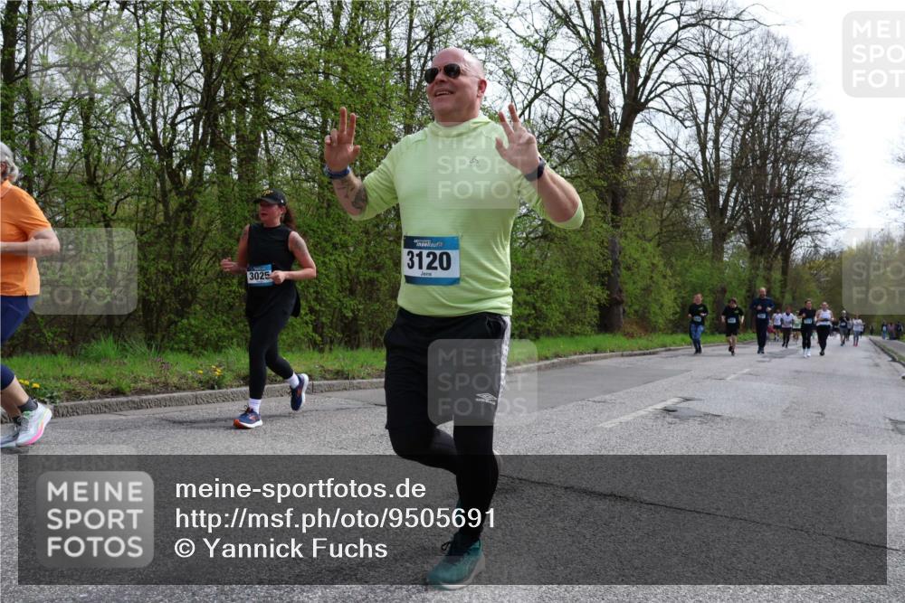 12.04.2026 - 45. Internationalen Wilhelmsburger Insellauf Yannick Fuchs http://msf.ph/oto/9505691 12.04.2026 12:57:25 Laufen 3025, 3120 meine-sportfotos.de