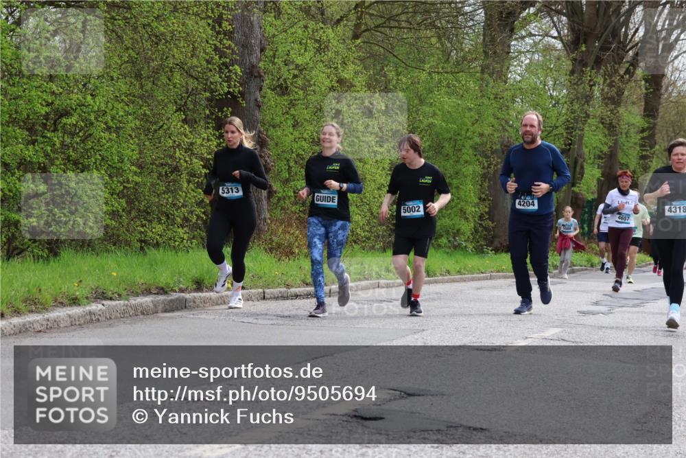 12.04.2026 - 45. Internationalen Wilhelmsburger Insellauf Yannick Fuchs http://msf.ph/oto/9505694 12.04.2026 12:57:27 Laufen 5313, 5002, 4204, 5088, 4318, 301, 4657 meine-sportfotos.de