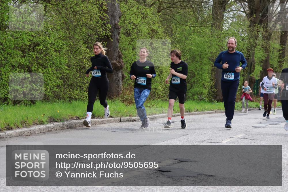12.04.2026 - 45. Internationalen Wilhelmsburger Insellauf Yannick Fuchs http://msf.ph/oto/9505695 12.04.2026 12:57:27 Laufen 5313, 5002, 4204, 4657 meine-sportfotos.de