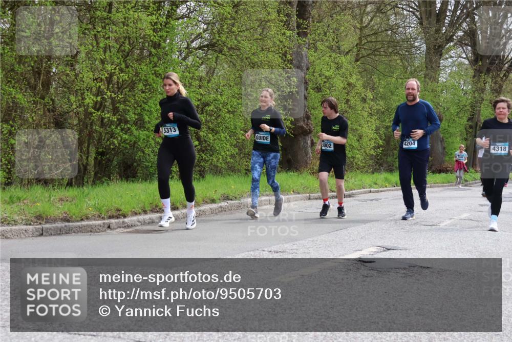 12.04.2026 - 45. Internationalen Wilhelmsburger Insellauf Yannick Fuchs http://msf.ph/oto/9505703 12.04.2026 12:57:29 Laufen 5313, 5002, 4204, 4318 meine-sportfotos.de