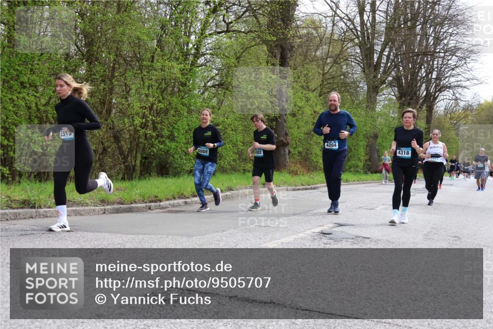 12.04.2026 - 45. Internationalen Wilhelmsburger Insellauf Yannick Fuchs http://msf.ph/oto/9505707 12.04.2026 12:57:29 Laufen 5315, 4204, 5002, 4318 meine-sportfotos.de