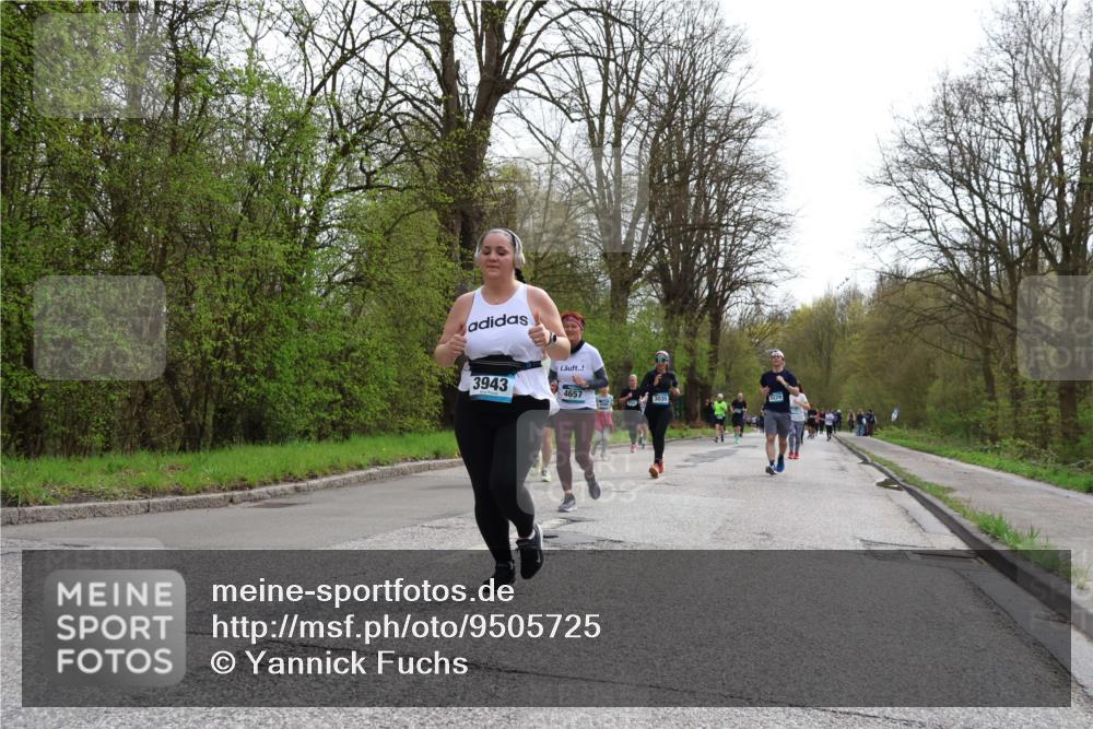 12.04.2026 - 45. Internationalen Wilhelmsburger Insellauf Yannick Fuchs http://msf.ph/oto/9505725 12.04.2026 12:57:33 Laufen 3943, 4657, 5229 meine-sportfotos.de