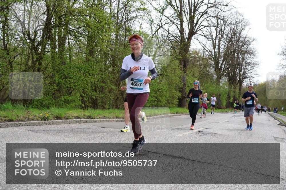 12.04.2026 - 45. Internationalen Wilhelmsburger Insellauf Yannick Fuchs http://msf.ph/oto/9505737 12.04.2026 12:57:36 Laufen 4657, 3035, 5229 meine-sportfotos.de