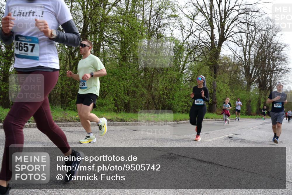 12.04.2026 - 45. Internationalen Wilhelmsburger Insellauf Yannick Fuchs http://msf.ph/oto/9505742 12.04.2026 12:57:37 Laufen 4657, 320, 3035, 5229 meine-sportfotos.de
