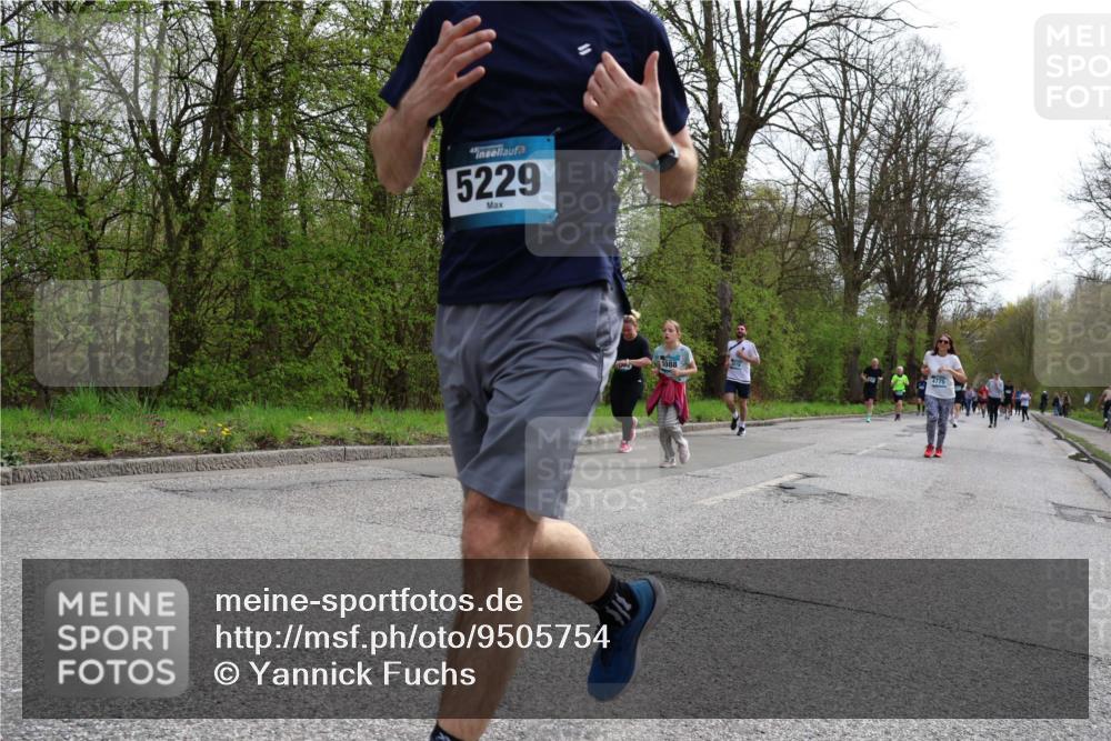 12.04.2026 - 45. Internationalen Wilhelmsburger Insellauf Yannick Fuchs http://msf.ph/oto/9505754 12.04.2026 12:57:39 Laufen 5229, 5088, 4775 meine-sportfotos.de