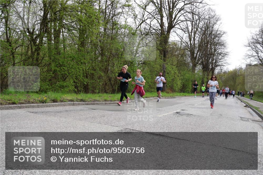 12.04.2026 - 45. Internationalen Wilhelmsburger Insellauf Yannick Fuchs http://msf.ph/oto/9505756 12.04.2026 12:57:39 Laufen 4794, 19 meine-sportfotos.de