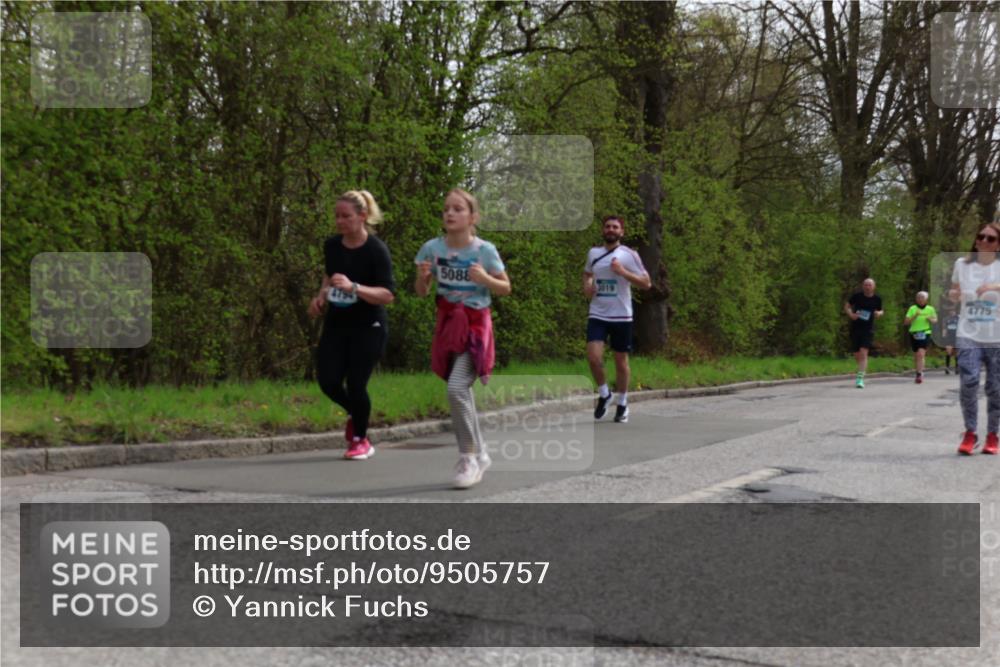 12.04.2026 - 45. Internationalen Wilhelmsburger Insellauf Yannick Fuchs http://msf.ph/oto/9505757 12.04.2026 12:57:39 Laufen 5088, 3019, 4775 meine-sportfotos.de