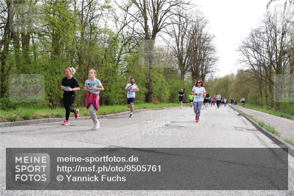12.04.2026 - 45. Internationalen Wilhelmsburger Insellauf Yannick Fuchs http://msf.ph/oto/9505761 12.04.2026 12:57:40 Laufen 309, 3019, 4775 meine-sportfotos.de