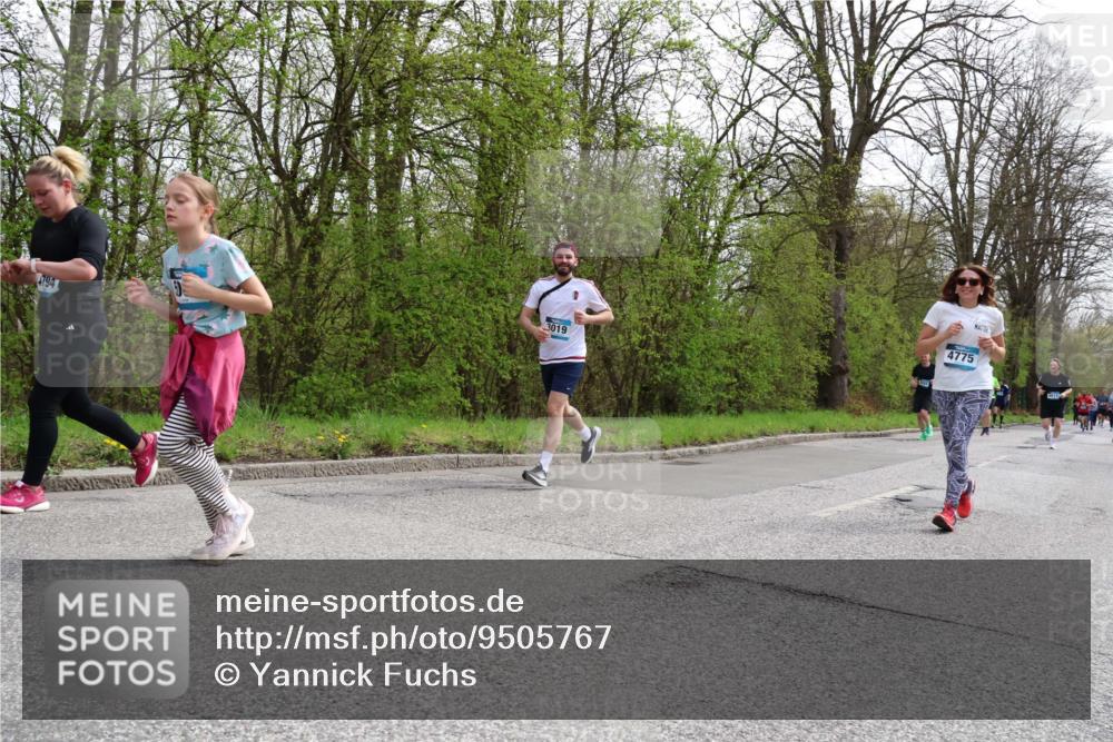 12.04.2026 - 45. Internationalen Wilhelmsburger Insellauf Yannick Fuchs http://msf.ph/oto/9505767 12.04.2026 12:57:41 Laufen 4794, 3019, 4775 meine-sportfotos.de