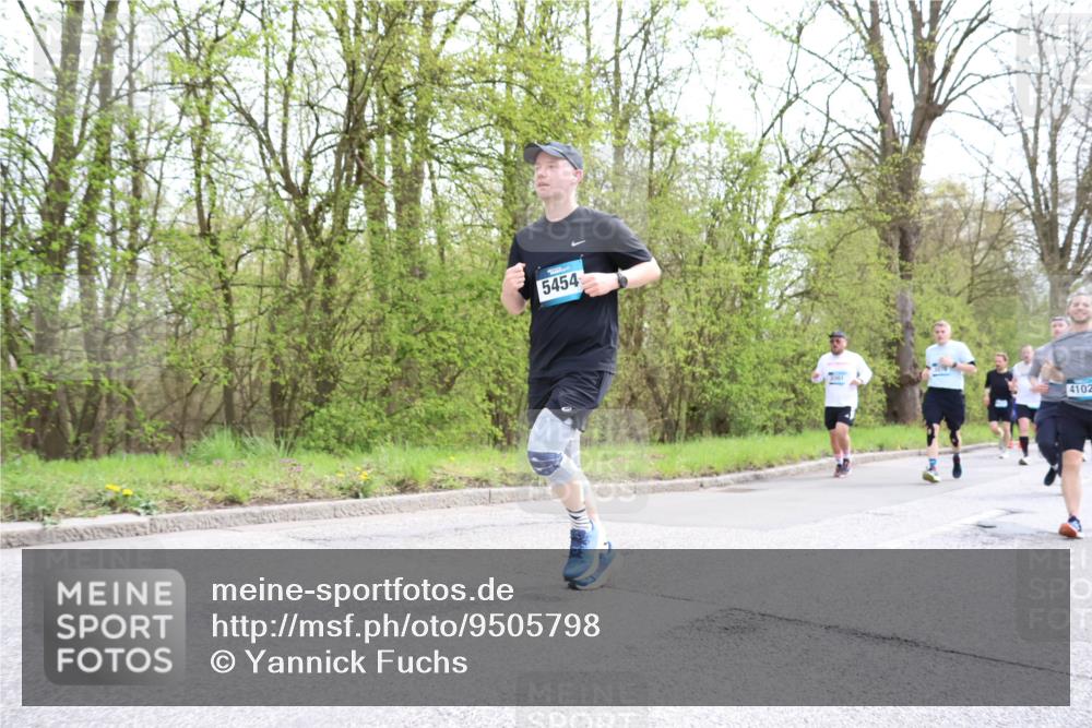 12.04.2026 - 45. Internationalen Wilhelmsburger Insellauf Yannick Fuchs http://msf.ph/oto/9505798 12.04.2026 12:58:21 Laufen 5454, 4102 meine-sportfotos.de