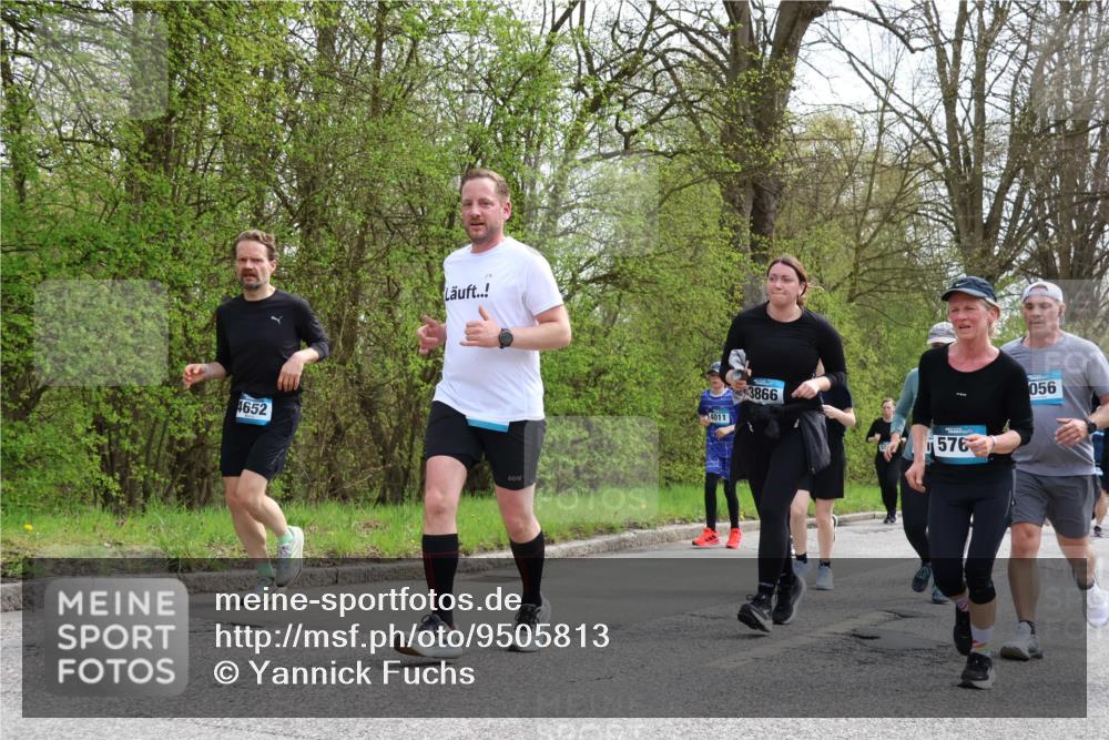 12.04.2026 - 45. Internationalen Wilhelmsburger Insellauf Yannick Fuchs http://msf.ph/oto/9505813 12.04.2026 12:58:24 Laufen 4652, 4011, 3866, 576, 056 meine-sportfotos.de