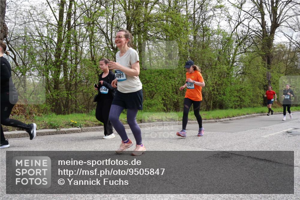 12.04.2026 - 45. Internationalen Wilhelmsburger Insellauf Yannick Fuchs http://msf.ph/oto/9505847 12.04.2026 12:58:32 Laufen 5148, 4091, 3247, 4391 meine-sportfotos.de