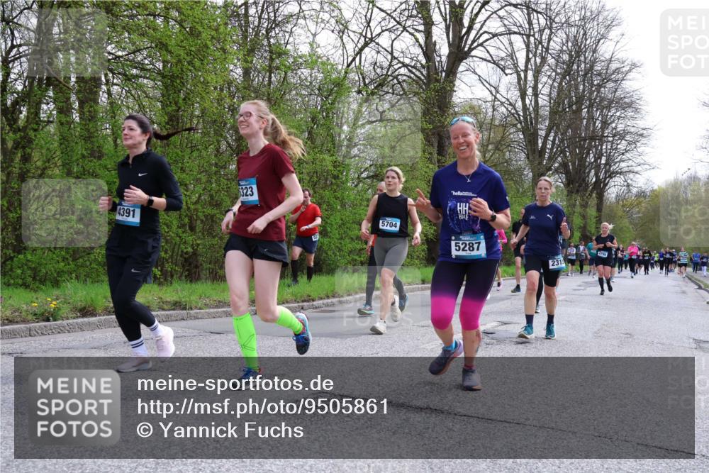 12.04.2026 - 45. Internationalen Wilhelmsburger Insellauf Yannick Fuchs http://msf.ph/oto/9505861 12.04.2026 12:58:35 Laufen 4391, 323, 5704, 5287, 2315, 4798 meine-sportfotos.de