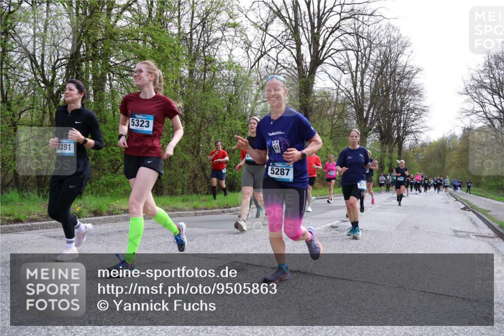 12.04.2026 - 45. Internationalen Wilhelmsburger Insellauf Yannick Fuchs http://msf.ph/oto/9505863 12.04.2026 12:58:35 Laufen 4391, 5323, 57, 5287, 23 meine-sportfotos.de