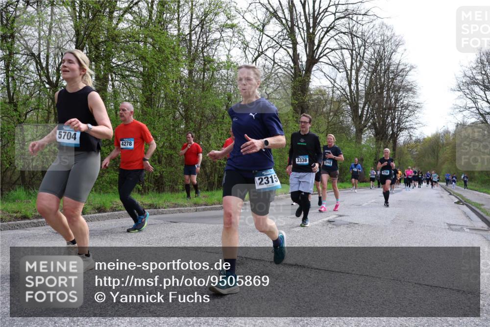 12.04.2026 - 45. Internationalen Wilhelmsburger Insellauf Yannick Fuchs http://msf.ph/oto/9505869 12.04.2026 12:58:37 Laufen 5704, 4278, 2315, 3338, 3948, 4798 meine-sportfotos.de