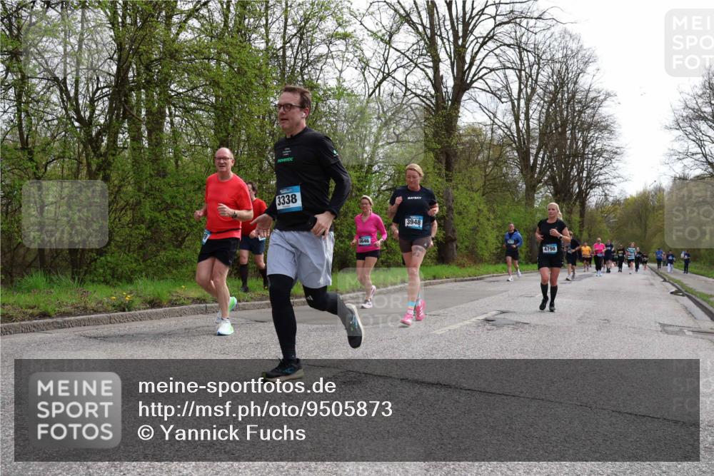 12.04.2026 - 45. Internationalen Wilhelmsburger Insellauf Yannick Fuchs http://msf.ph/oto/9505873 12.04.2026 12:58:38 Laufen 3338, 5646, 3948, 4798 meine-sportfotos.de