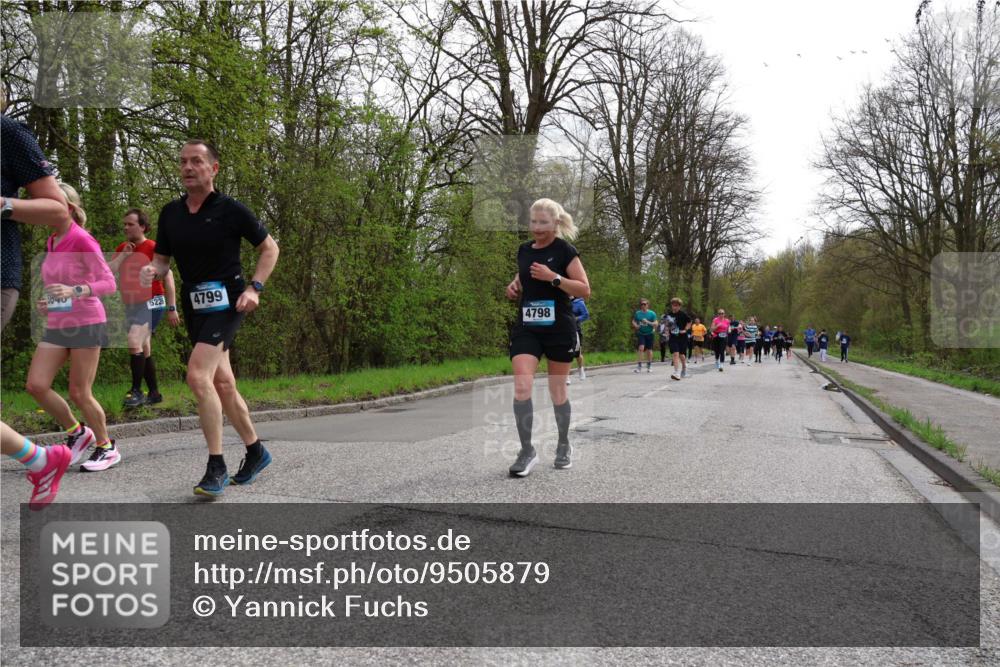 12.04.2026 - 45. Internationalen Wilhelmsburger Insellauf Yannick Fuchs http://msf.ph/oto/9505879 12.04.2026 12:58:39 Laufen 5225, 4799, 4798 meine-sportfotos.de