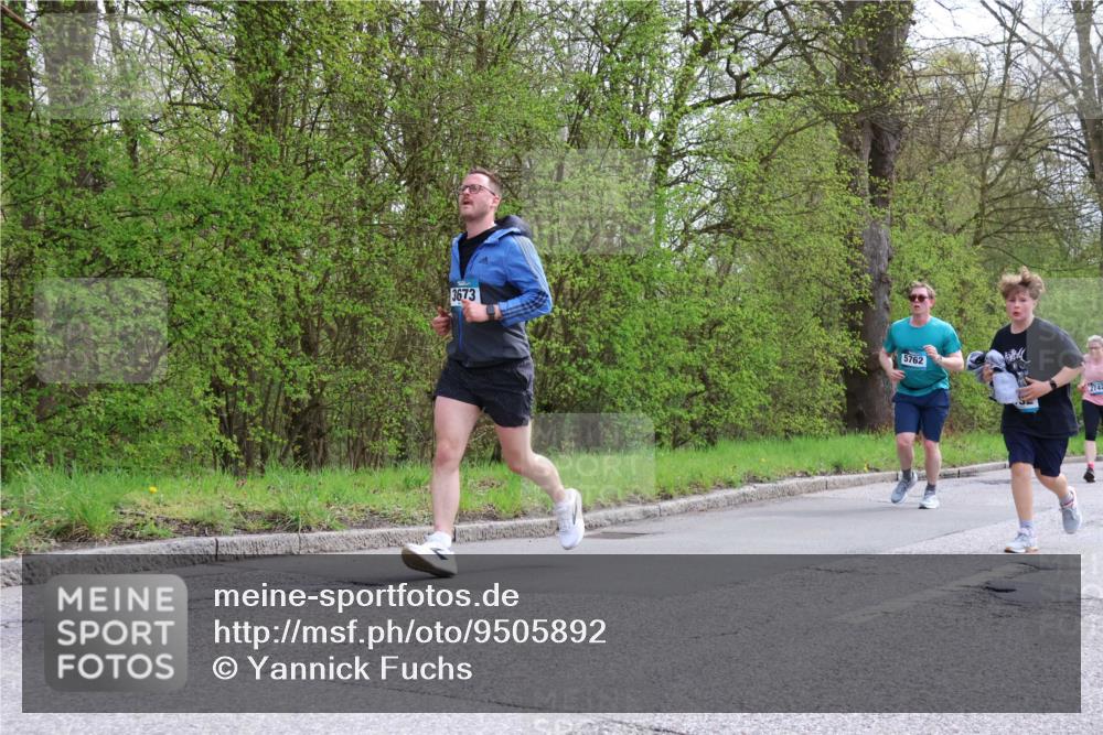 12.04.2026 - 45. Internationalen Wilhelmsburger Insellauf Yannick Fuchs http://msf.ph/oto/9505892 12.04.2026 12:58:42 Laufen 3673, 5762, 2742 meine-sportfotos.de