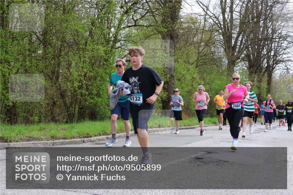 12.04.2026 - 45. Internationalen Wilhelmsburger Insellauf Yannick Fuchs http://msf.ph/oto/9505899 12.04.2026 12:58:44 Laufen 5132, 2742, 2982, 15830, 5305, 4230 meine-sportfotos.de