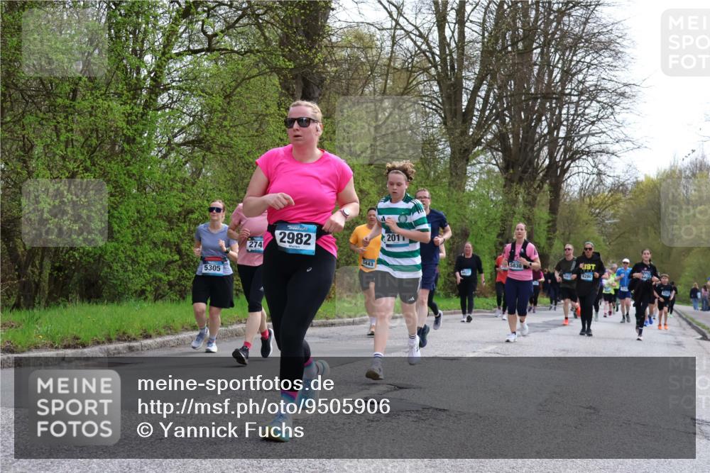12.04.2026 - 45. Internationalen Wilhelmsburger Insellauf Yannick Fuchs http://msf.ph/oto/9505906 12.04.2026 12:58:45 Laufen 5305, 274, 2982, 443, 201, 4437, 5830, 44280 meine-sportfotos.de