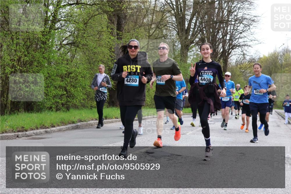 12.04.2026 - 45. Internationalen Wilhelmsburger Insellauf Yannick Fuchs http://msf.ph/oto/9505929 12.04.2026 12:58:51 Laufen 4436, 4280, 268, 4408, 2103, 7056, 3896 meine-sportfotos.de