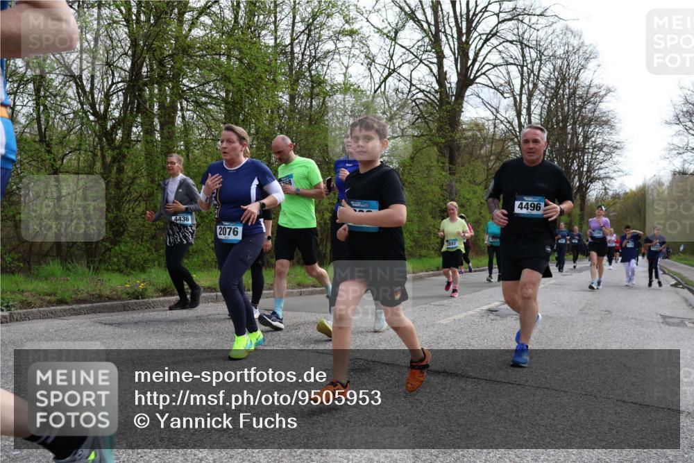 12.04.2026 - 45. Internationalen Wilhelmsburger Insellauf Yannick Fuchs http://msf.ph/oto/9505953 12.04.2026 12:58:56 Laufen 4436, 2076, 768, 2897, 4496 meine-sportfotos.de