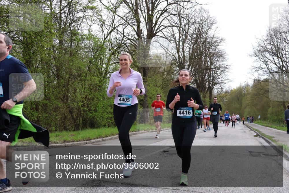 12.04.2026 - 45. Internationalen Wilhelmsburger Insellauf Yannick Fuchs http://msf.ph/oto/9506002 12.04.2026 12:59:06 Laufen 4405, 2689, 4416 meine-sportfotos.de