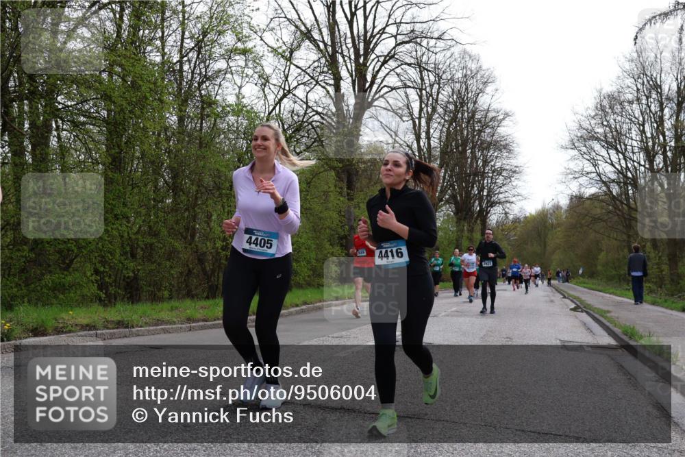 12.04.2026 - 45. Internationalen Wilhelmsburger Insellauf Yannick Fuchs http://msf.ph/oto/9506004 12.04.2026 12:59:06 Laufen 4405, 2689, 4416, 2922 meine-sportfotos.de