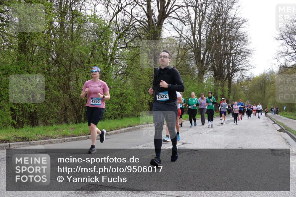 12.04.2026 - 45. Internationalen Wilhelmsburger Insellauf Yannick Fuchs http://msf.ph/oto/9506017 12.04.2026 12:59:09 Laufen 4250, 2922, 5425, 5426 meine-sportfotos.de