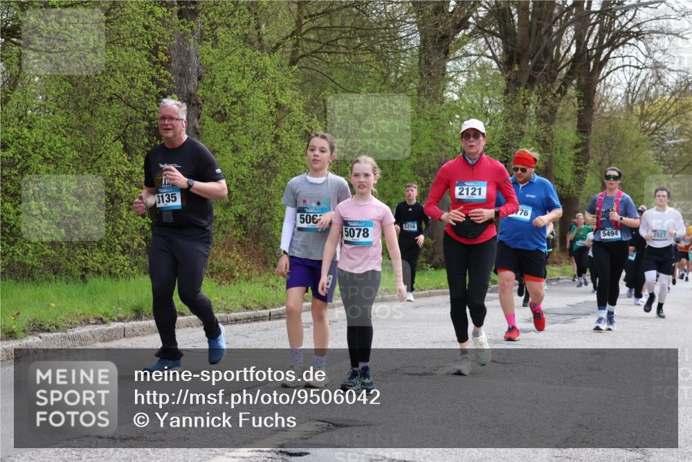 12.04.2026 - 45. Internationalen Wilhelmsburger Insellauf Yannick Fuchs http://msf.ph/oto/9506042 12.04.2026 12:59:14 Laufen 3135, 506, 5078, 5216, 2121, 76, 5494, 2927 meine-sportfotos.de