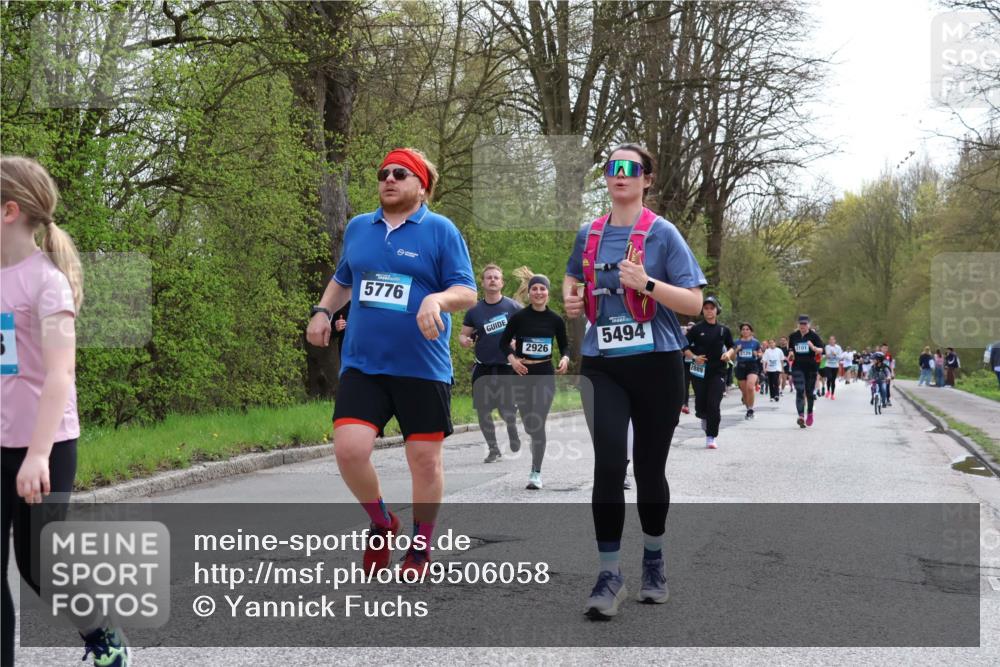 12.04.2026 - 45. Internationalen Wilhelmsburger Insellauf Yannick Fuchs http://msf.ph/oto/9506058 12.04.2026 12:59:18 Laufen 5776, 2926, 5494, 2889, 2129, 3101 meine-sportfotos.de
