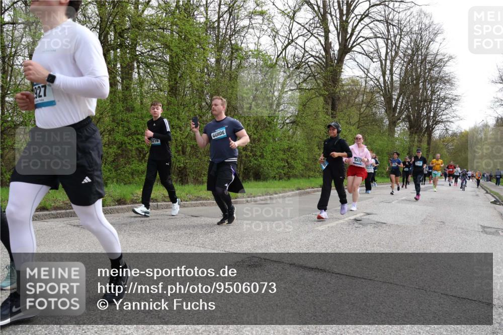 12.04.2026 - 45. Internationalen Wilhelmsburger Insellauf Yannick Fuchs http://msf.ph/oto/9506073 12.04.2026 12:59:22 Laufen 927, 5216, 3101, 5417 meine-sportfotos.de