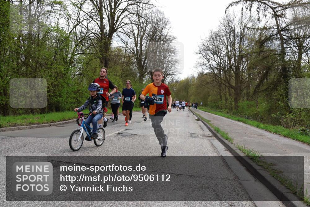 12.04.2026 - 45. Internationalen Wilhelmsburger Insellauf Yannick Fuchs http://msf.ph/oto/9506112 12.04.2026 12:59:32 Laufen 2045, 3285, 5220 meine-sportfotos.de