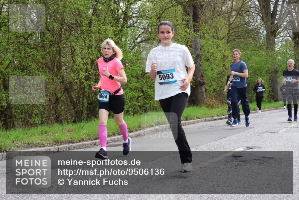 12.04.2026 - 45. Internationalen Wilhelmsburger Insellauf Yannick Fuchs http://msf.ph/oto/9506136 12.04.2026 12:59:37 Laufen 3994, 5093, 4969, 4857, 3211 meine-sportfotos.de