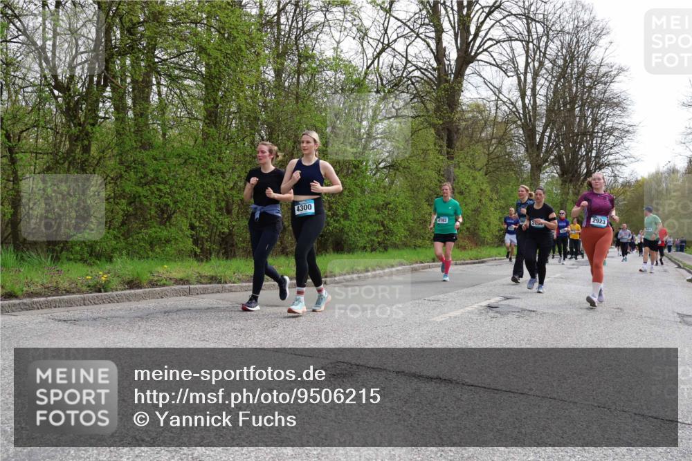 12.04.2026 - 45. Internationalen Wilhelmsburger Insellauf Yannick Fuchs http://msf.ph/oto/9506215 12.04.2026 12:59:55 Laufen 4300, 4193, 2923 meine-sportfotos.de