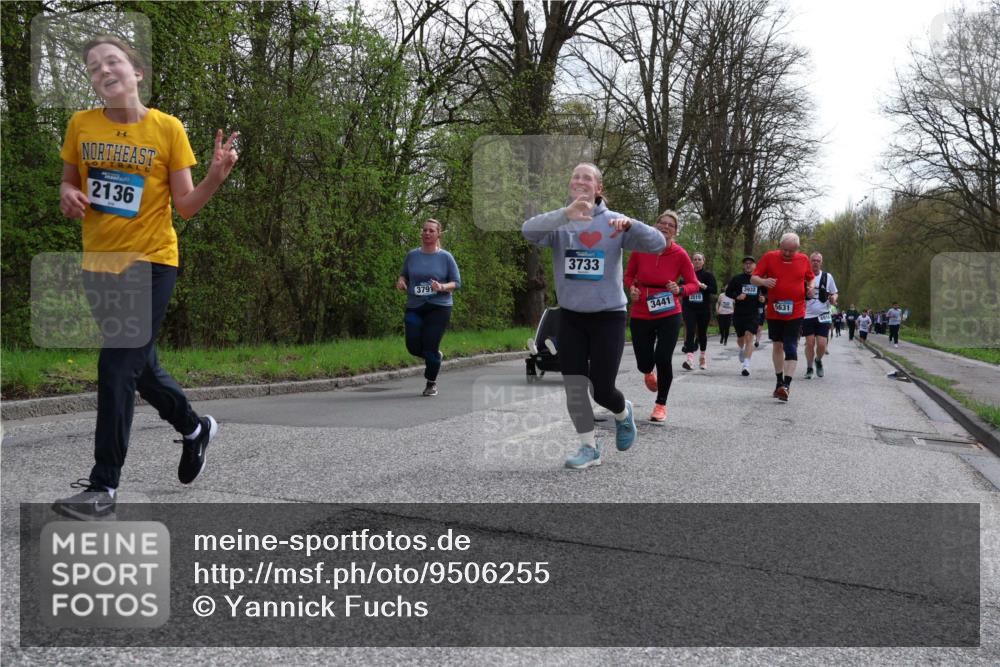 12.04.2026 - 45. Internationalen Wilhelmsburger Insellauf Yannick Fuchs http://msf.ph/oto/9506255 12.04.2026 13:00:03 Laufen 2136, 3791, 3733, 3441, 2519, 3932, 5631 meine-sportfotos.de
