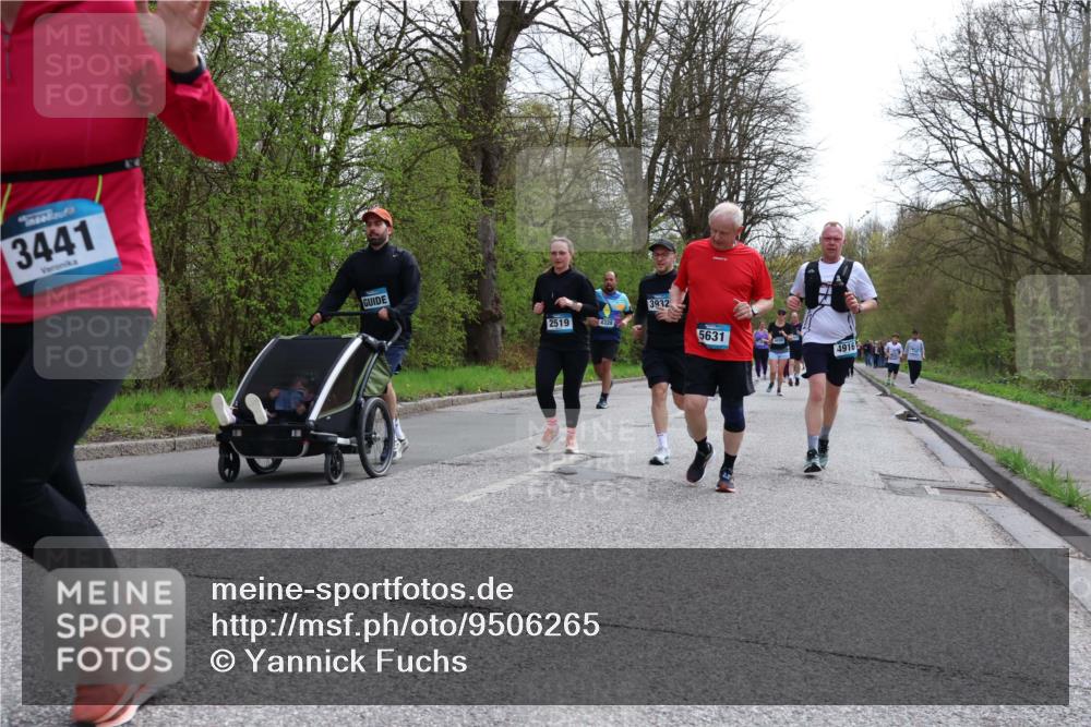 12.04.2026 - 45. Internationalen Wilhelmsburger Insellauf Yannick Fuchs http://msf.ph/oto/9506265 12.04.2026 13:00:05 Laufen 3441, 2519, 4328, 3932, 5631, 4916 meine-sportfotos.de