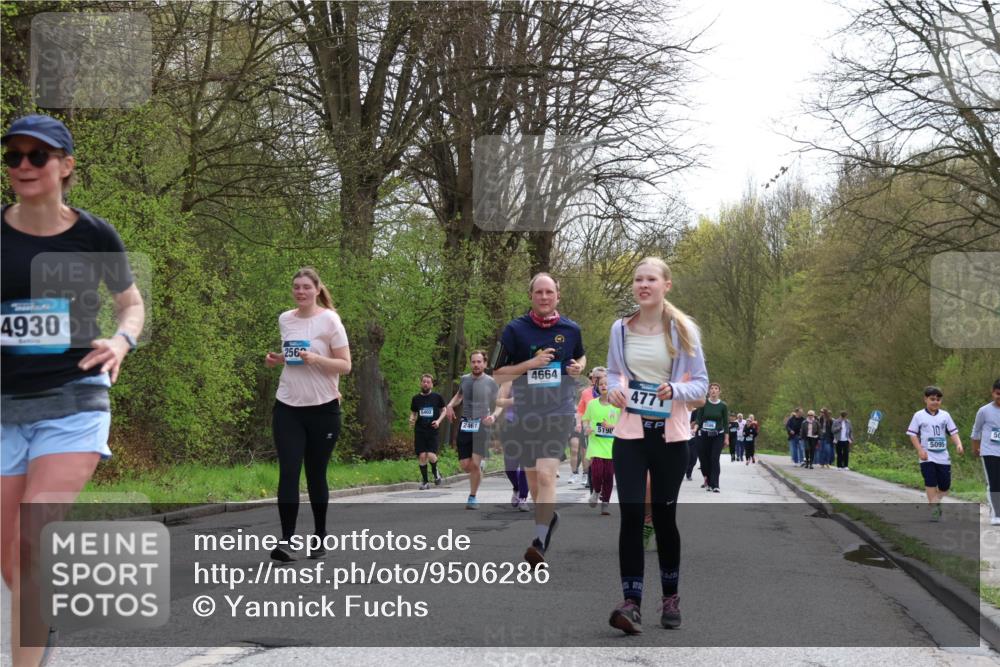 12.04.2026 - 45. Internationalen Wilhelmsburger Insellauf Yannick Fuchs http://msf.ph/oto/9506286 12.04.2026 13:00:10 Laufen 4930, 256, 5402, 2461, 4664, 5190, 4771, 10, 5095 meine-sportfotos.de
