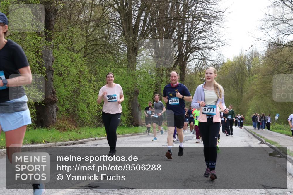 12.04.2026 - 45. Internationalen Wilhelmsburger Insellauf Yannick Fuchs http://msf.ph/oto/9506288 12.04.2026 13:00:11 Laufen 2560, 5402, 2461, 4664, 4771, 51, 5586 meine-sportfotos.de