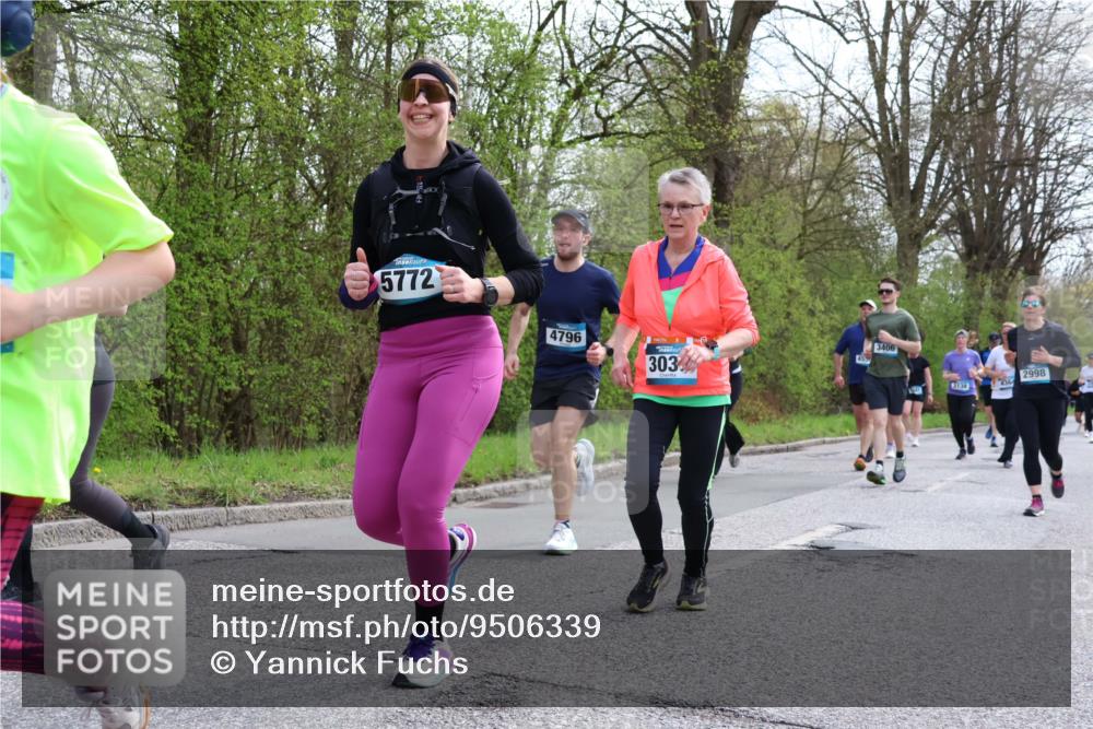 12.04.2026 - 45. Internationalen Wilhelmsburger Insellauf Yannick Fuchs http://msf.ph/oto/9506339 12.04.2026 13:00:21 Laufen 5772, 3406, 4796, 45, 303, 2998, 3138, 236 meine-sportfotos.de