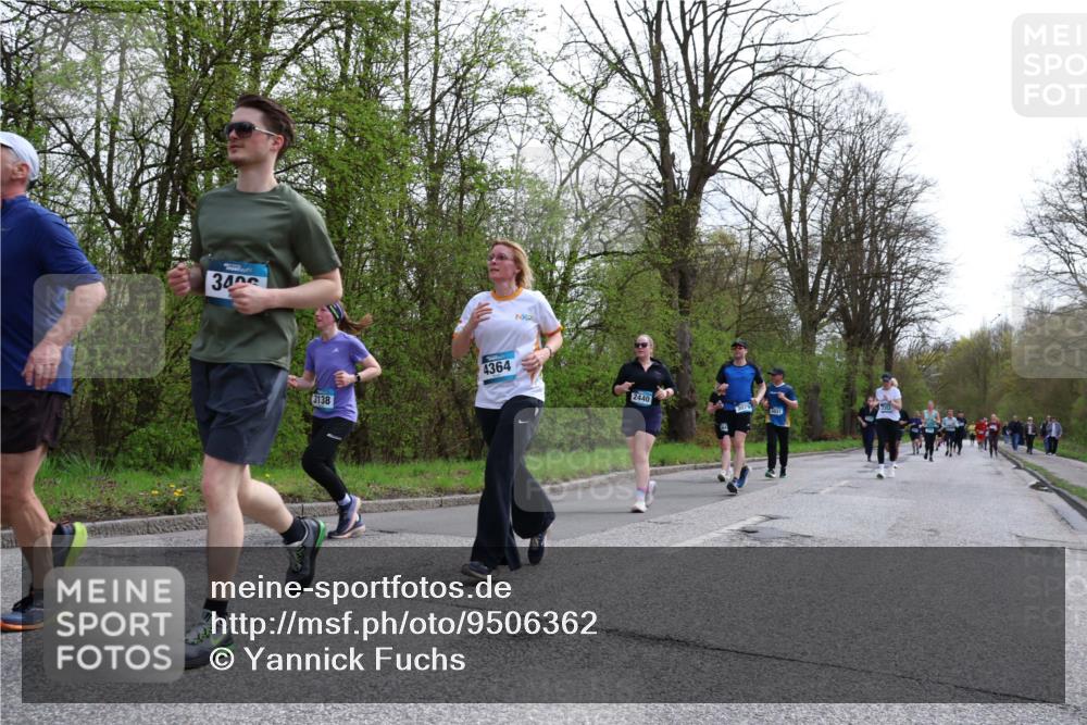 12.04.2026 - 45. Internationalen Wilhelmsburger Insellauf Yannick Fuchs http://msf.ph/oto/9506362 12.04.2026 13:00:25 Laufen 34, 3138, 4364, 2440, 3079 meine-sportfotos.de