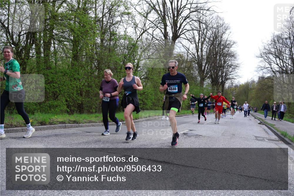 12.04.2026 - 45. Internationalen Wilhelmsburger Insellauf Yannick Fuchs http://msf.ph/oto/9506433 12.04.2026 13:00:39 Laufen 3729, 4846, 4911, 4912 meine-sportfotos.de